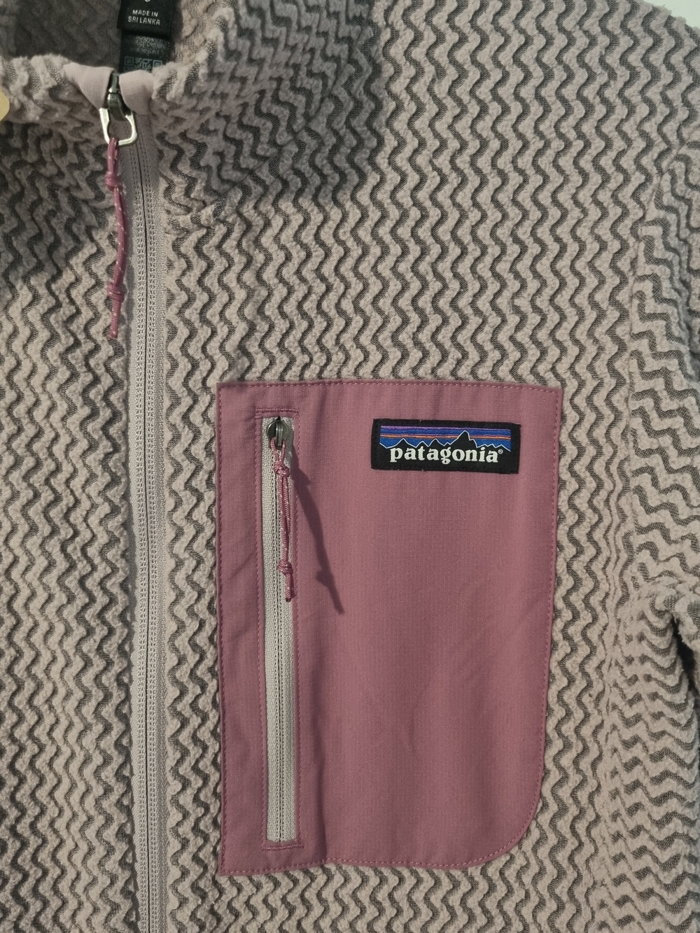 Patagonia Womens R1 Jacket (Small) - Picture 3 of 5